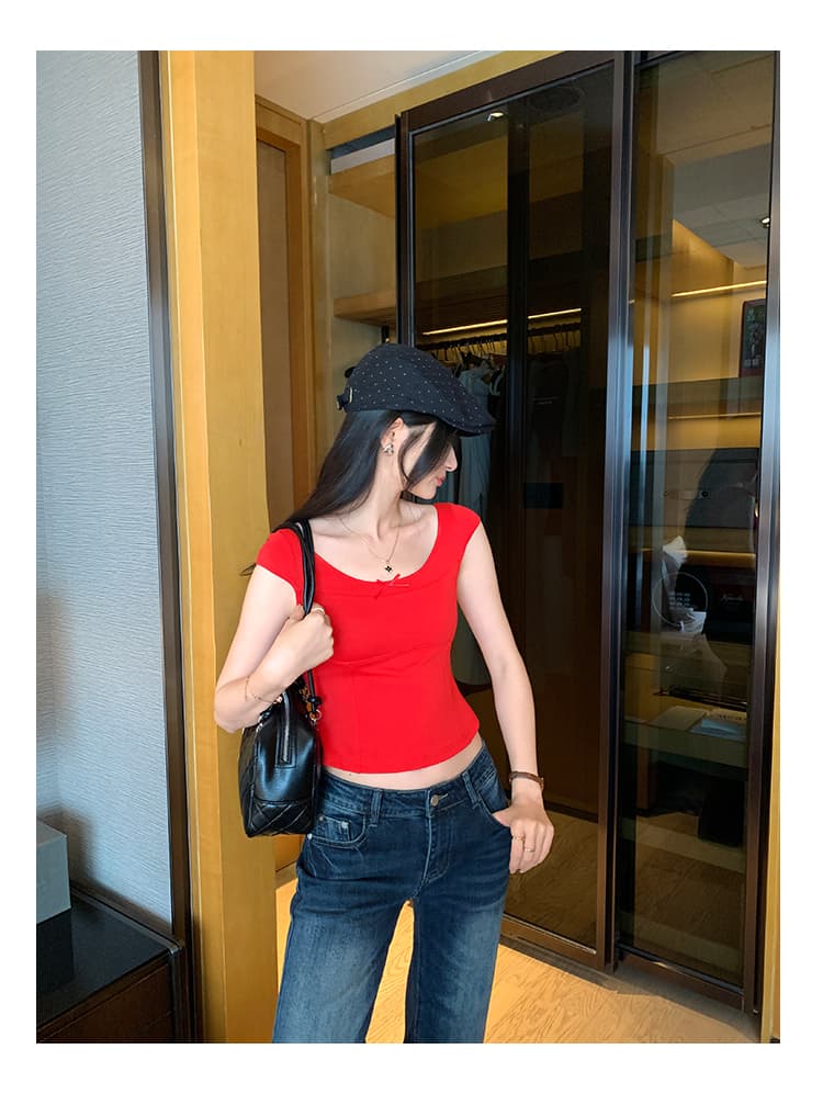 실사 그림 자이언트 잘 생긴 화이트 u 칼라 작은 날다 소매 티셔츠 여성 2026 새로운 슈퍼 화재 연령 감소 몸매 가꾸기 프랑스식 맨위 상세 이미지 19