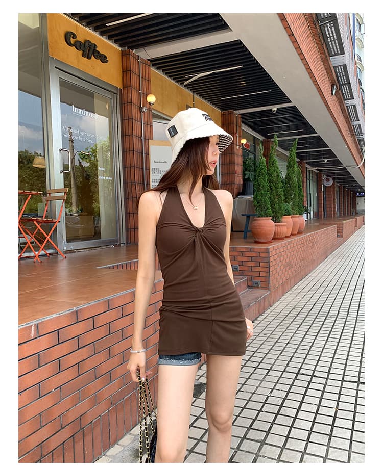 실사 그림 섹시함 드 러 미학 행침 목 비틀림 V넥 조끼 여성 여름 2026 새로운 핫걸 꼬집기 허리 위로 의류 상세 이미지 12