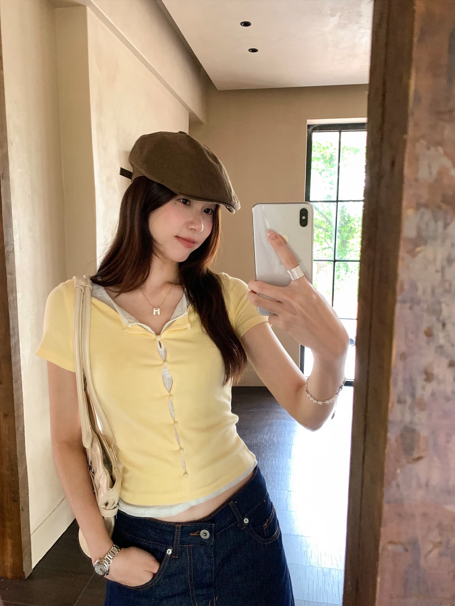 실사 그림 여름 긍정적 인 어깨 홀로우 아웃 라운드 넥 패치워크 색상 페이크 레이어드 반팔 티셔츠 여성 2026 새로운 Chic 맨위 이미지 4