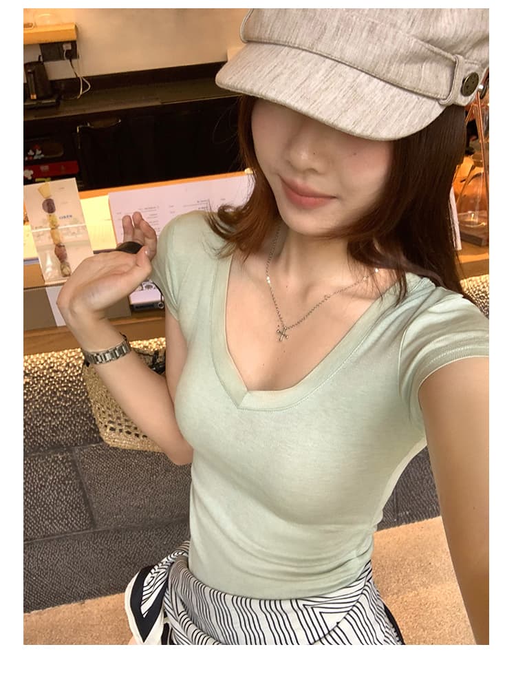 실사 그림 자이언트 잘 생긴 핑크색 V넥 반팔 티셔츠 여성 가을 2026 새로운 코치 사소한 프랑스식 몸매 가꾸기 맨위 상세 이미지 24