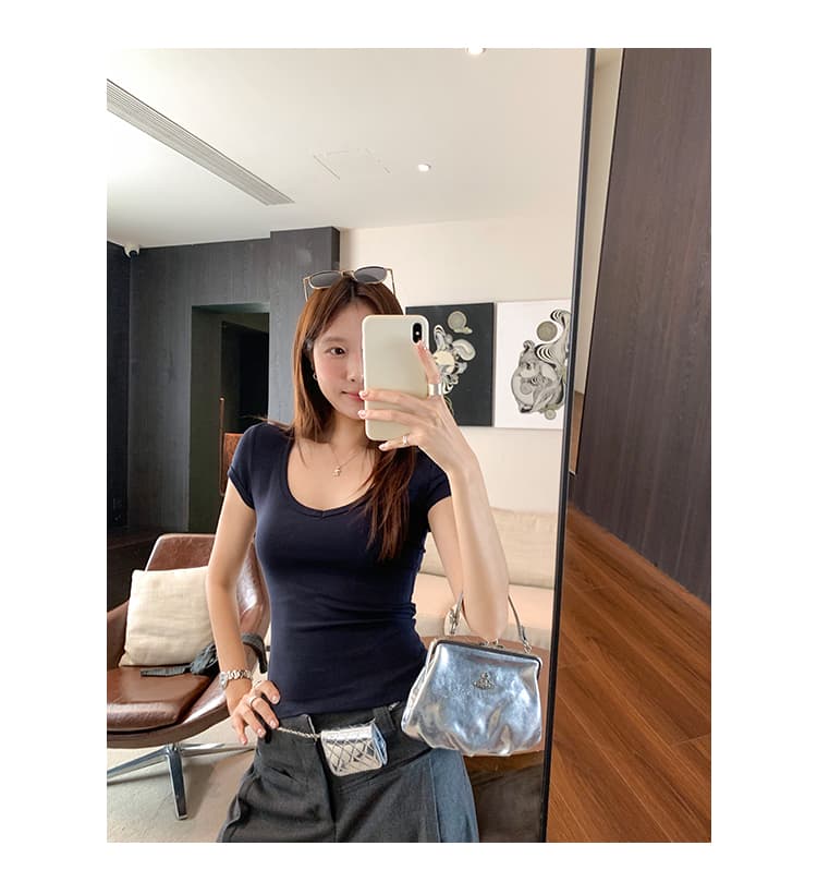실사 그림 자이언트 잘 생긴 잉크 회색 V넥 반팔 티셔츠 여성 여름 2026 새로운 슈퍼 화재 연령 감소 몸매 가꾸기 작은 맨위 상세 이미지 23