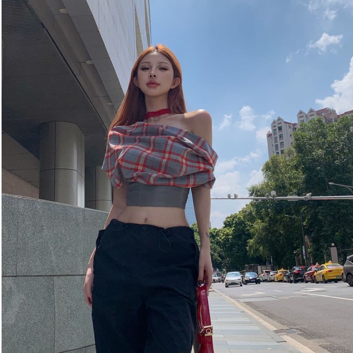 레트로 체크무늬 반팔 행침 목 티셔츠 여성 여름 디자인 센스 작은 대중 백리스 쇼트 스타일 보트넥 오프숄더 맨위 상세 이미지 5