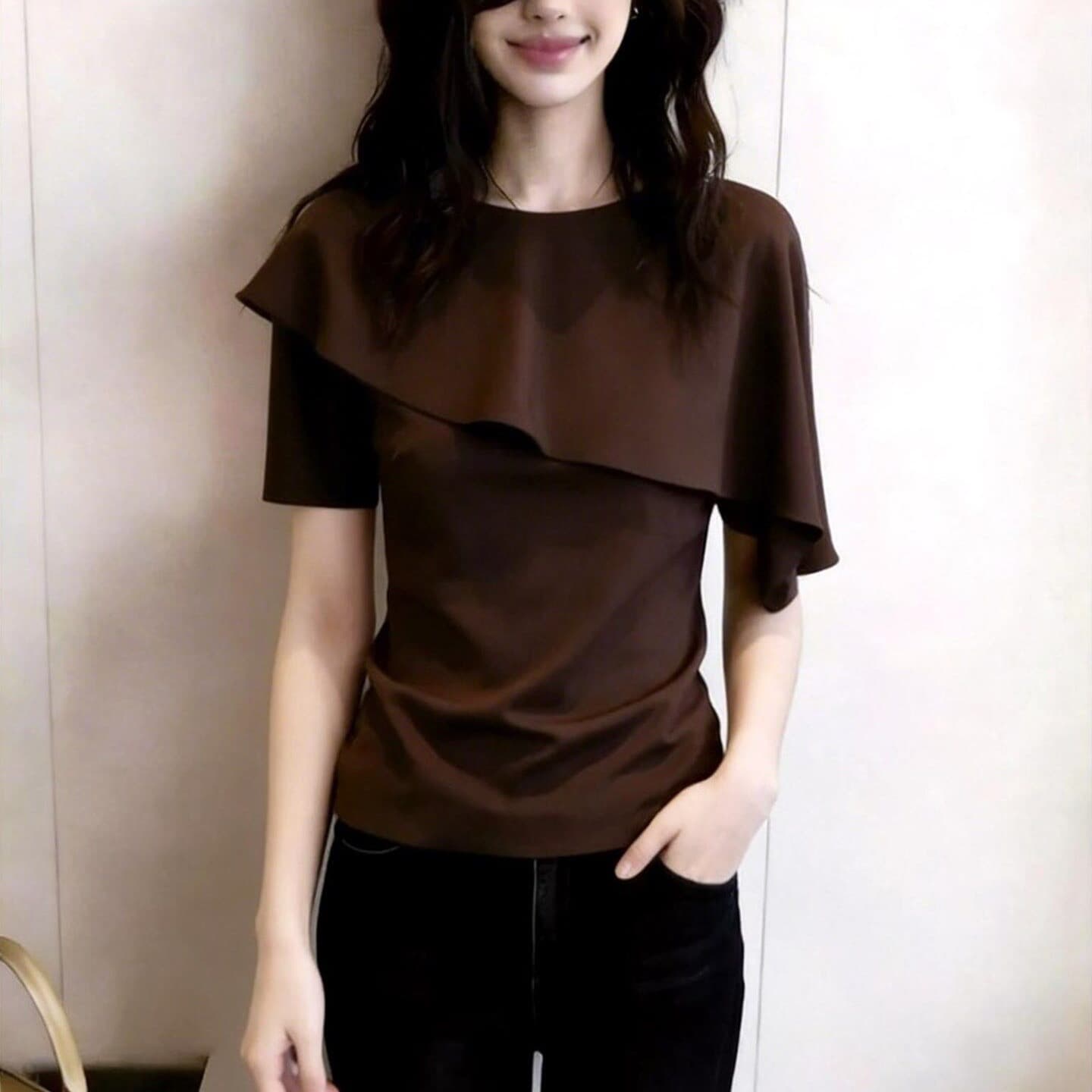 커피 색상 라운드 넥 프릴 반팔 여성 2026 년 여름 새로운 빛 럭셔리 고급 센스 연령 감소 다용도 세련된 맨위 상세 이미지 3
