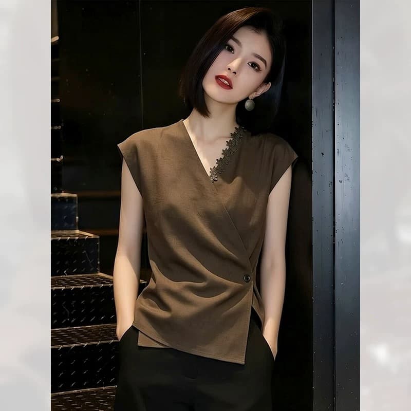 미니멀리즘 불규칙 레트로 여성 셔츠 여름 2026 년 새로운 외국 가스 다용도 반팔 디자인 센스 작은 대중 셔츠 이미지 3
