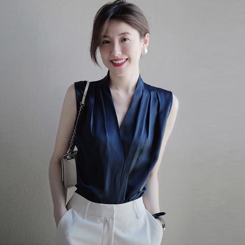 미니멀리즘 화이트 새틴 시뮬레이션 실크 V넥 캐미솔 봄 가을 인사이드 가져 가라. 아세트산 민소매 셔츠 행침 목 맨위 이미지 2