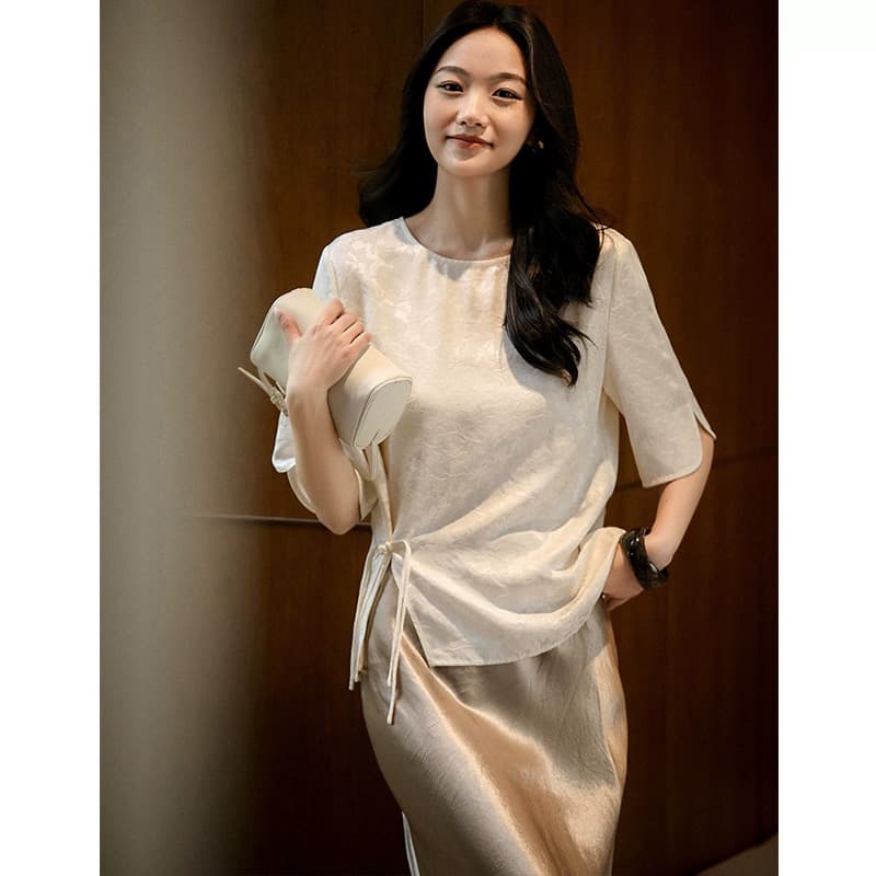 흐릿한 달 꽃 루오 자카드 작은 셔츠 술 단추 디자인 센스 맨위 여름 새로운 상세 이미지 2