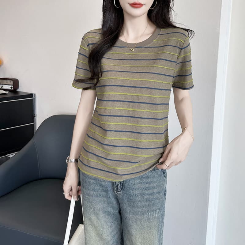 180 그램 65 면 35 폴리에스터 2026 여름 새로운 한국 스타일 반팔 티셔츠 여성 디자인 센스 상세 이미지 7