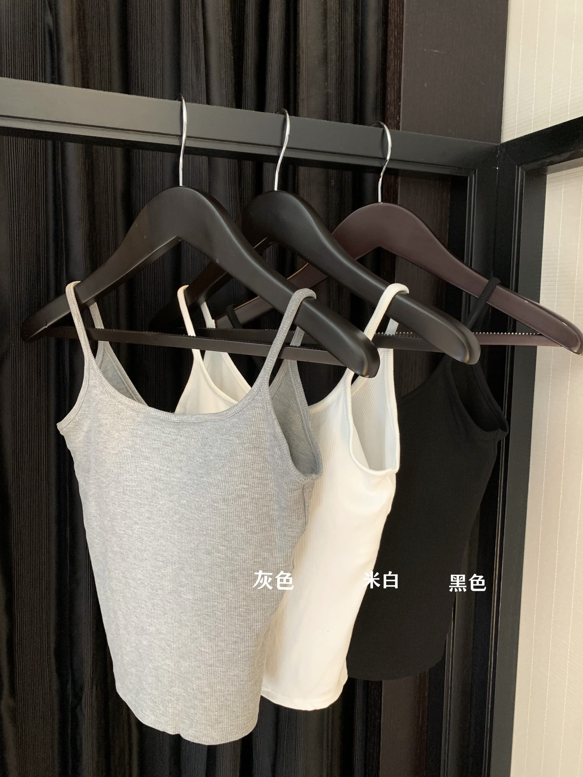 실사 배색 패치워크 캐미솔 몸매 가꾸기 슬림해 보이는 벨트 가슴 패드 민소매 대 u 칼라 백리스 만나는 맨위 상세 이미지 17