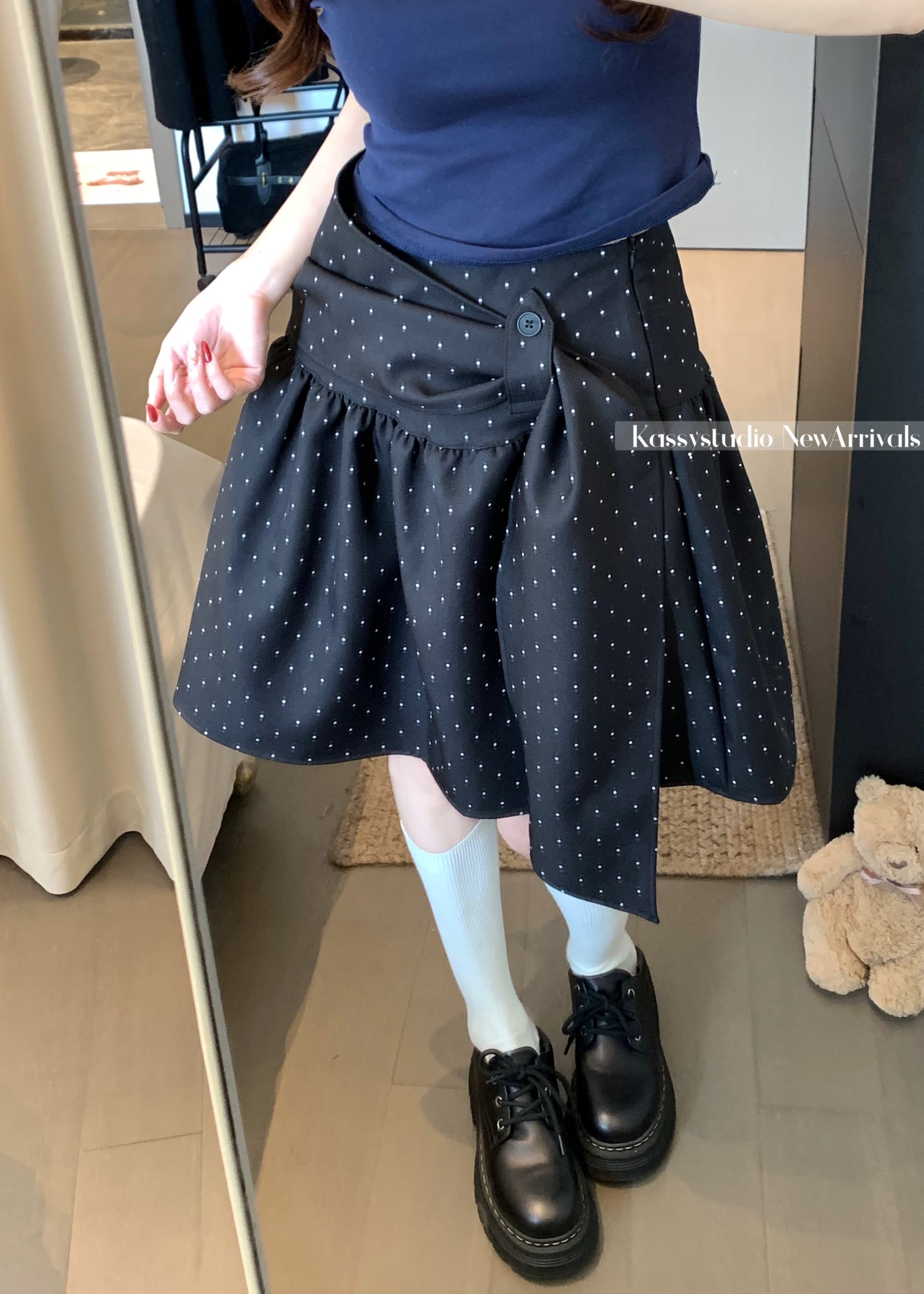 실사 디자인 센스 miu 부서 도트 무늬 반신 스커트 여성 봄 여름 새로운 하이웨이스트 슬림해 보이는 한 마디 중간 스커트 상세 이미지 13