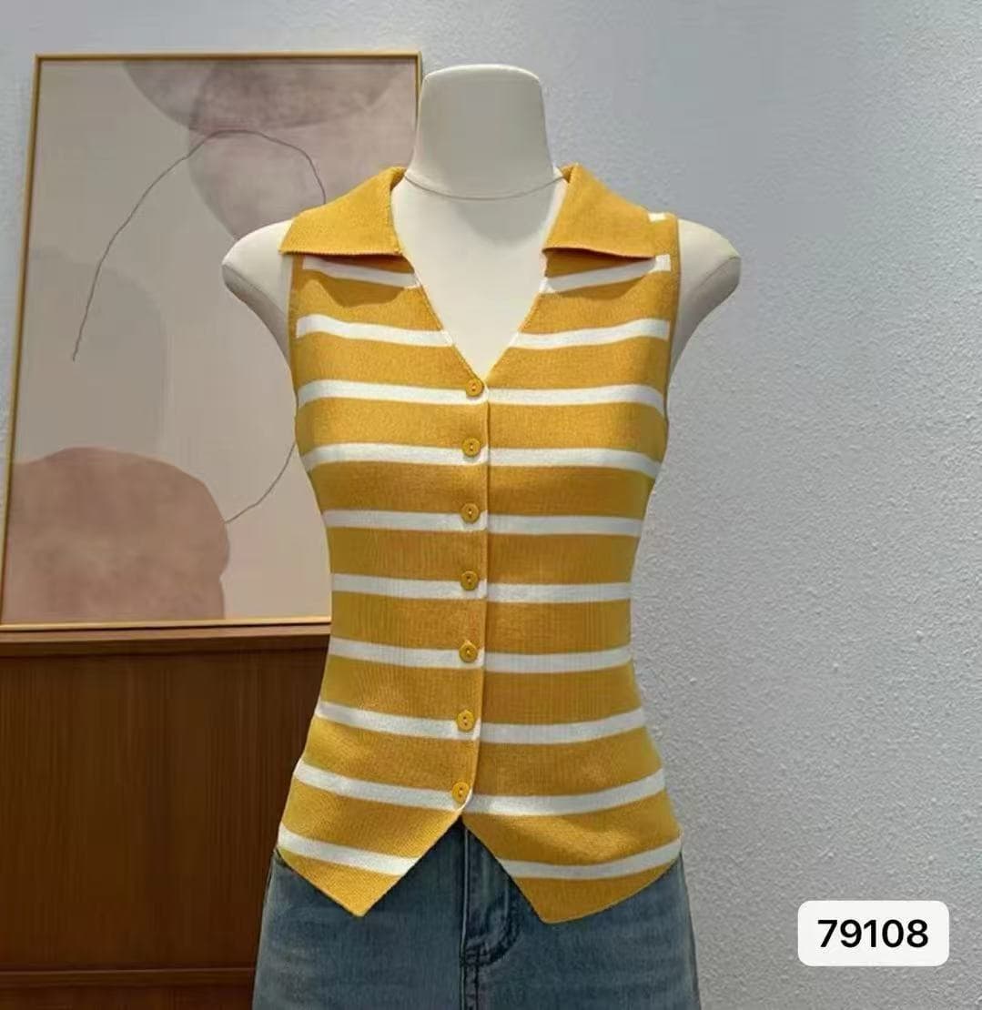 스트라이프 POLO 칼라 민소매 니트 조끼 여성 2026 년 여름 새로운 한국 스타일 허리 수축 슬림해 보이는 니트 맨위 여성 상세 이미지 1