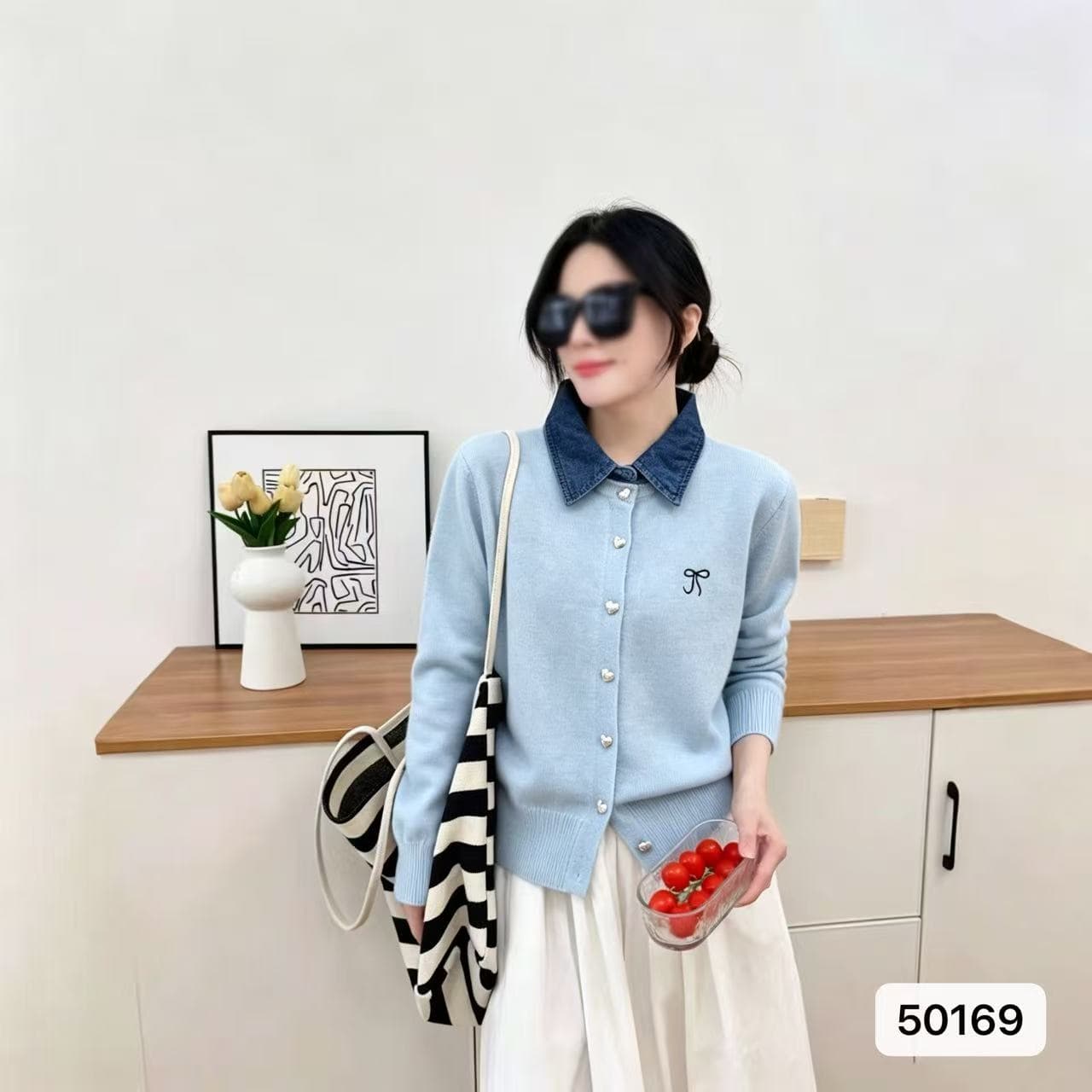 2026 년 가을 새로운 패션 폴로 칼라 데님 칼라 패치워크 페이크 레이어드 나비 매듭 자수 긴팔 카디건 코트 이미지 4