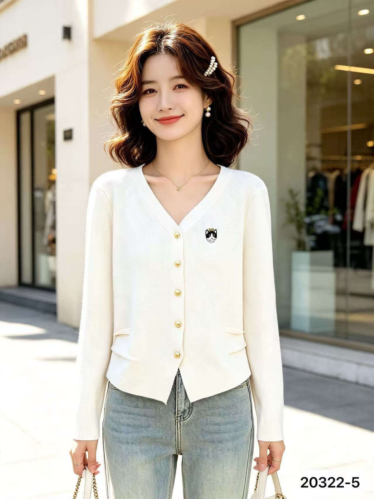 2026 년 가을 새로운 한국 스타일 배색 패션 V넥 자수 금속 버클 주름 허리 수축 슬림해 보이는 긴팔 오픈 가디건 이미지 2