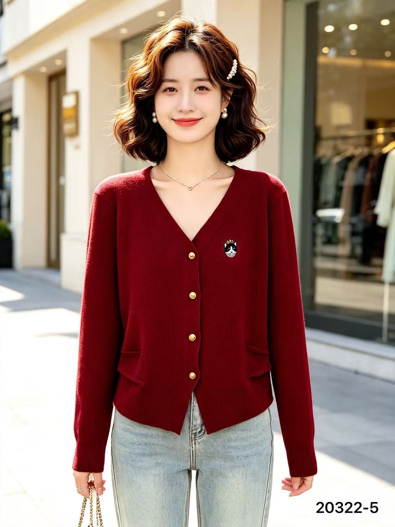 2026 년 가을 새로운 한국 스타일 배색 패션 V넥 자수 금속 버클 주름 허리 수축 슬림해 보이는 긴팔 오픈 가디건 상세 이미지 3