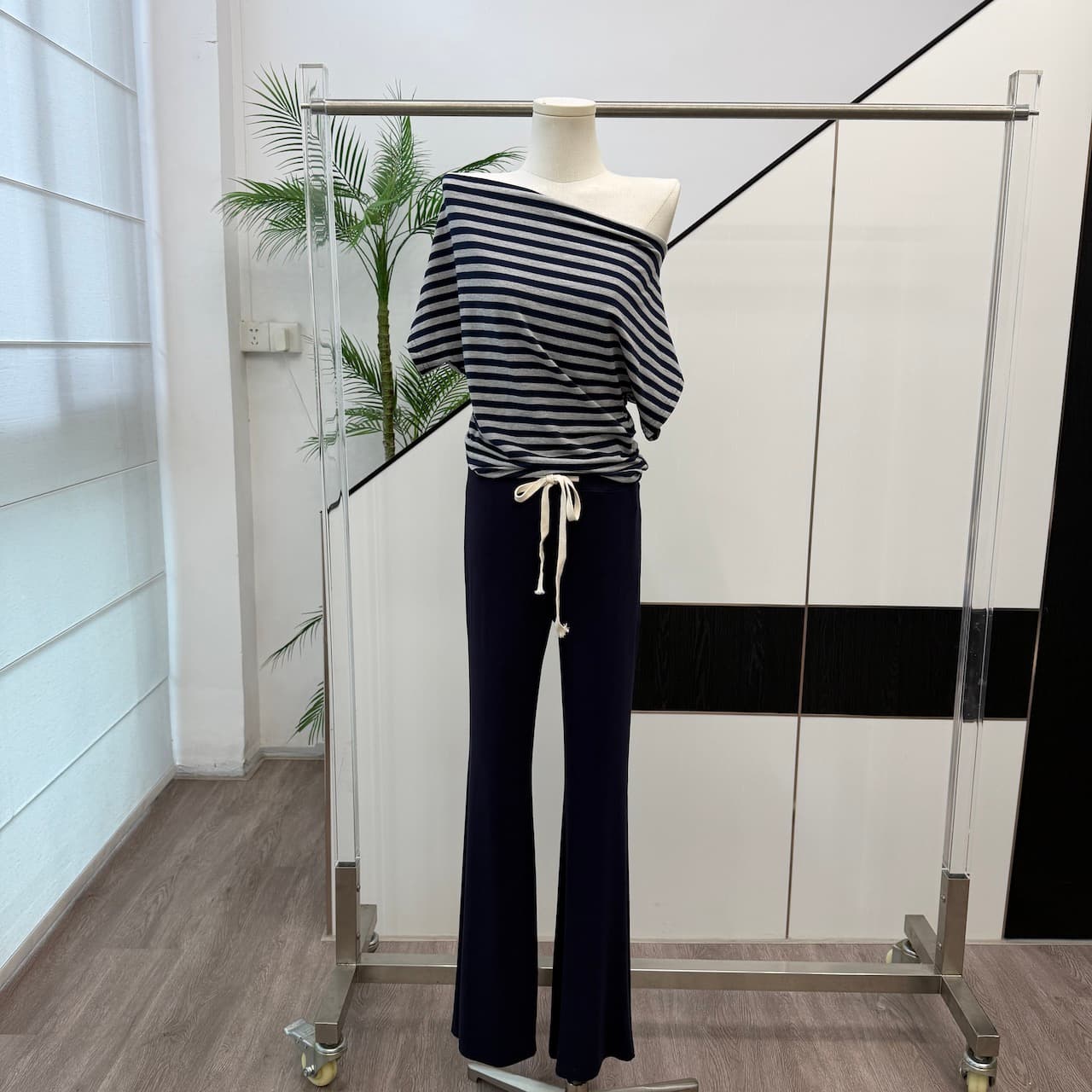자동차 늦게 En chien 아메리칸 핫걸 스트라이프 비스듬한 어깨 의류 여름 순수한 욕망 오프숄더 허리 수축 슬림해 보이는 반팔 티셔츠 여성 상세 이미지 2