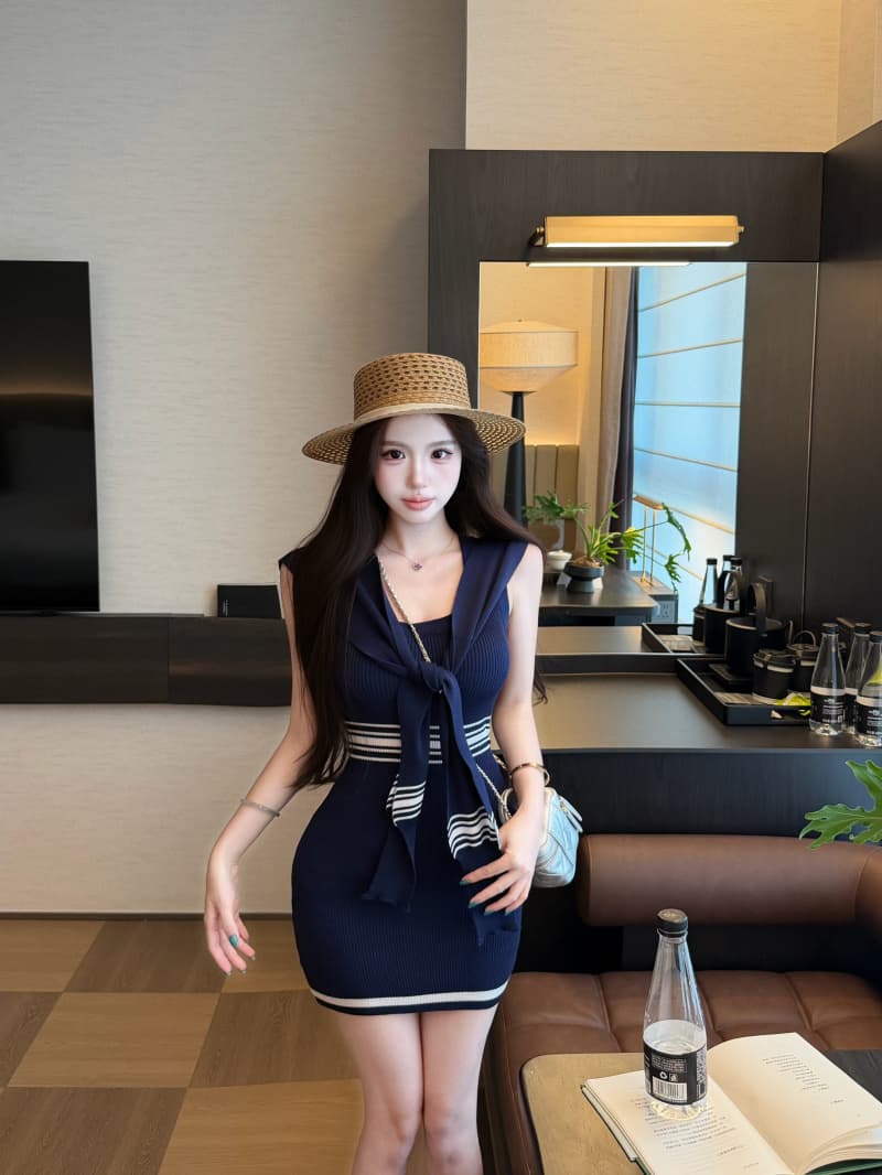 실사 정가 순수한 욕망 디스플레이 몸 해군 칼라 맨위 몸매 가꾸기 니트 치마 세트 상세 이미지 2