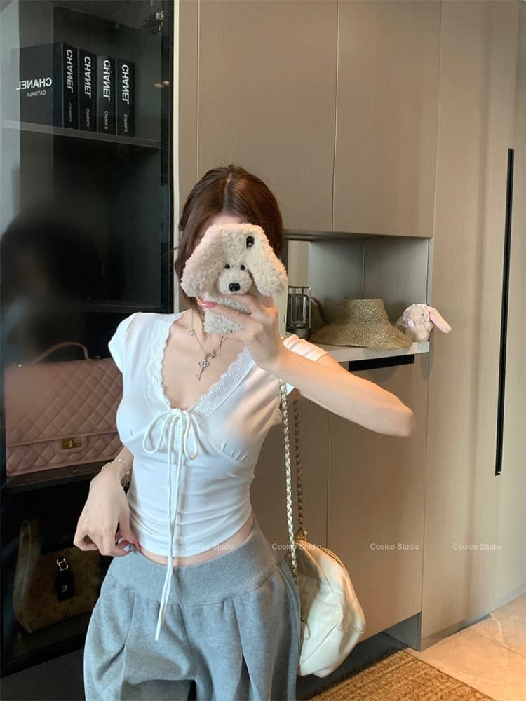 1 1 와 사고 방식 나비 매듭 레이스 V넥 반팔 티셔츠 여성 여름 몸매 가꾸기 슬림해 보이는 순수한 욕망 바람 쇼트 스타일 맨위 상세 이미지 8
