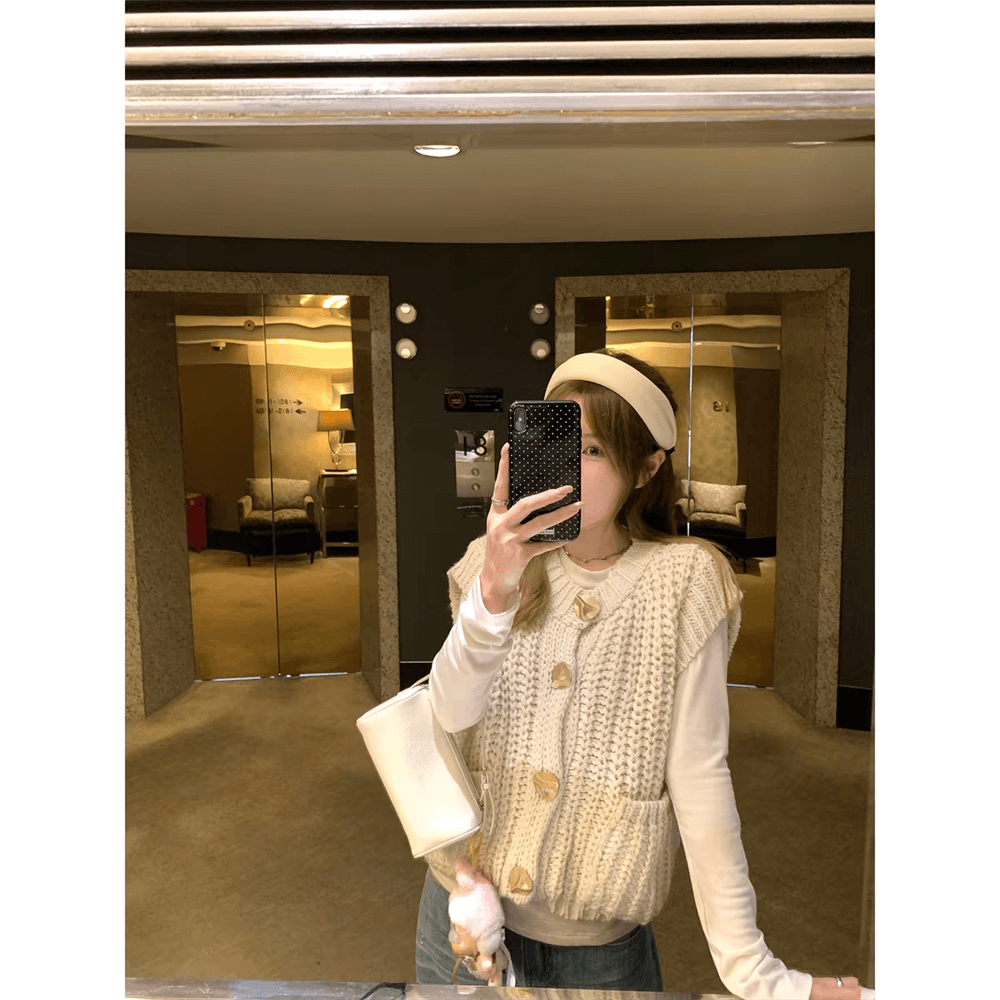 한 부서 느긋한 두꺼운 선 니트 조끼 여자 가을 의상 새로운 대 단추 주머니 민소매 조끼 외부 잡아라. 의류 상세 이미지 10