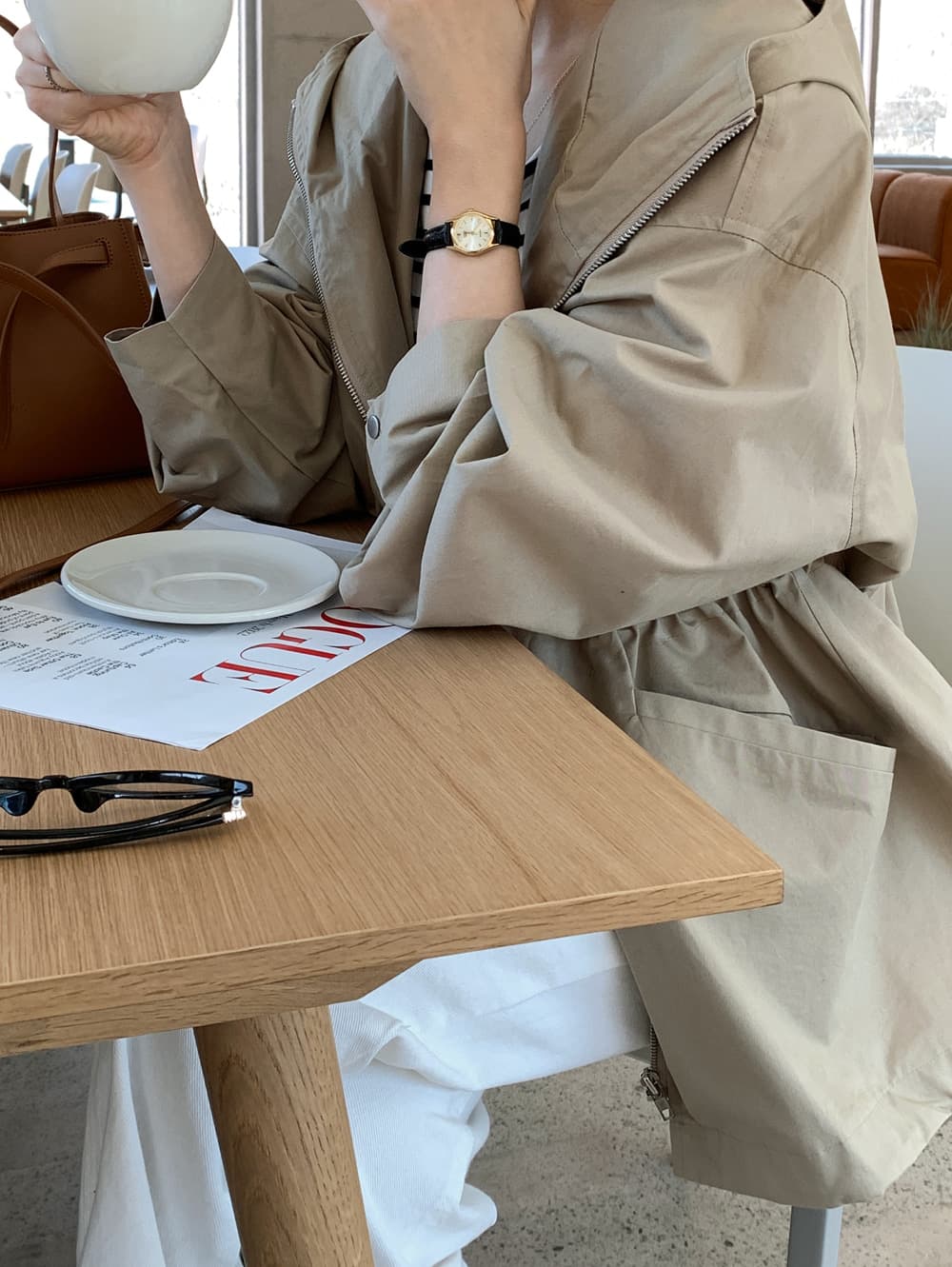 캐주얼 바람 후드 허리 수축 재킷 재킷 바람막이 여성 한국 chic 단색 캐주얼 빛 요리 한 패션 상세 이미지 21