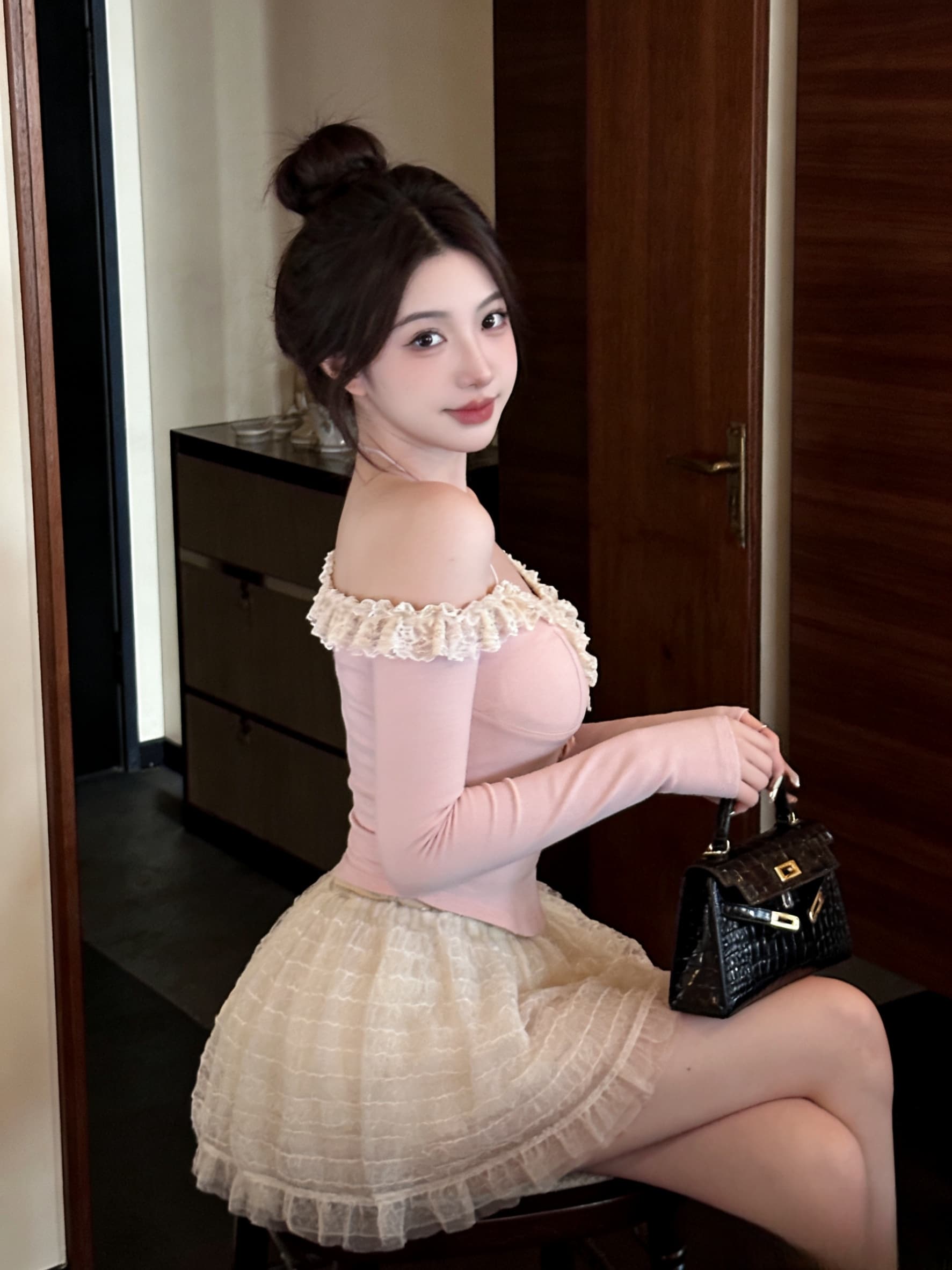 실사 긴팔 오프숄더 보트넥 긴팔 쇼트 스타일 핑크색 달콤한 매운맛 바람 레이스 패션 맨위 여성 티셔츠 긴팔 상세 이미지 7