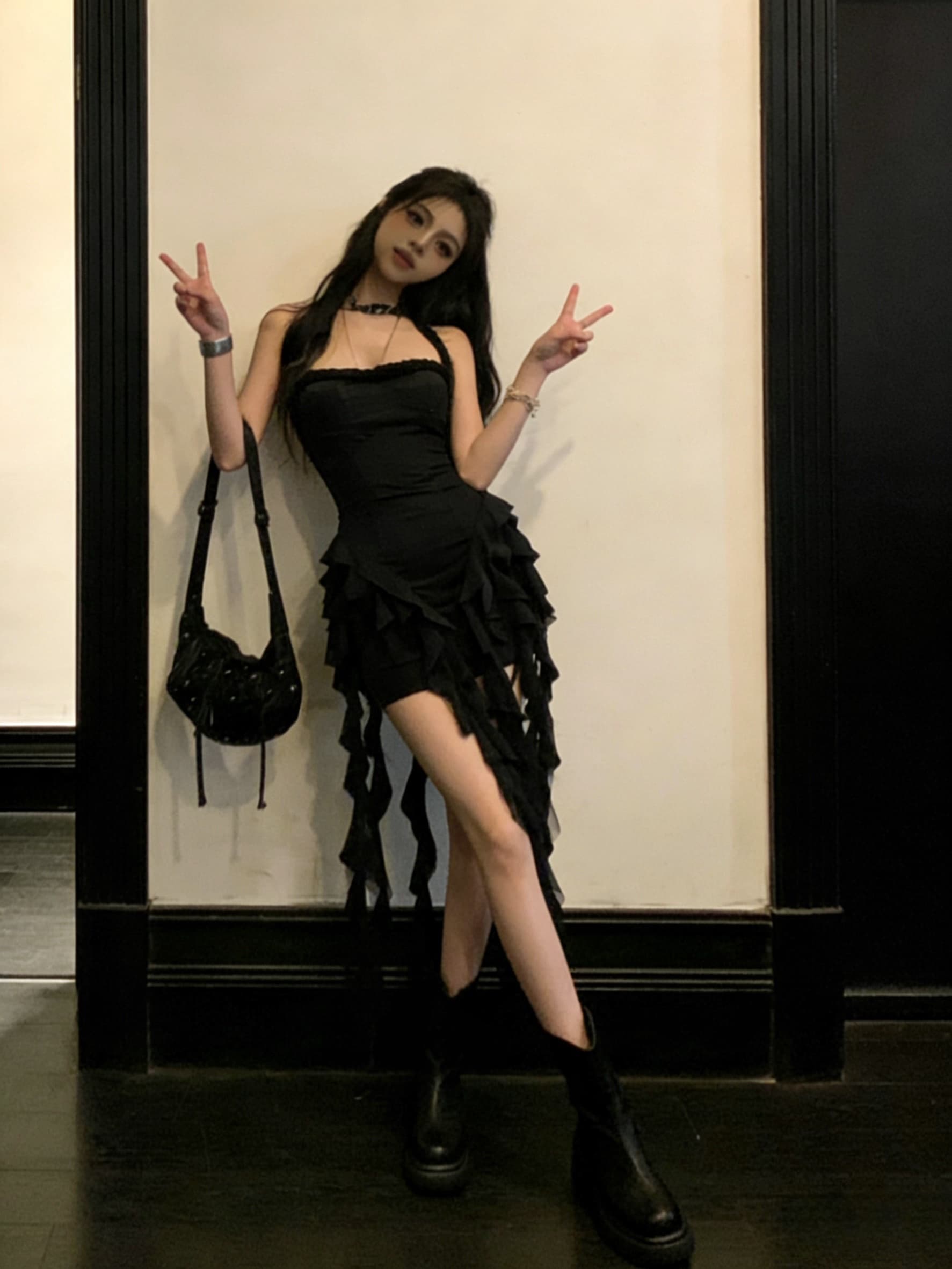 실사 검정색 불규칙 프릴 몸매 가꾸기 타이트 스커트 행침 목 신축성 섹시함 핫걸 패션 여성 드레스 상세 이미지 10