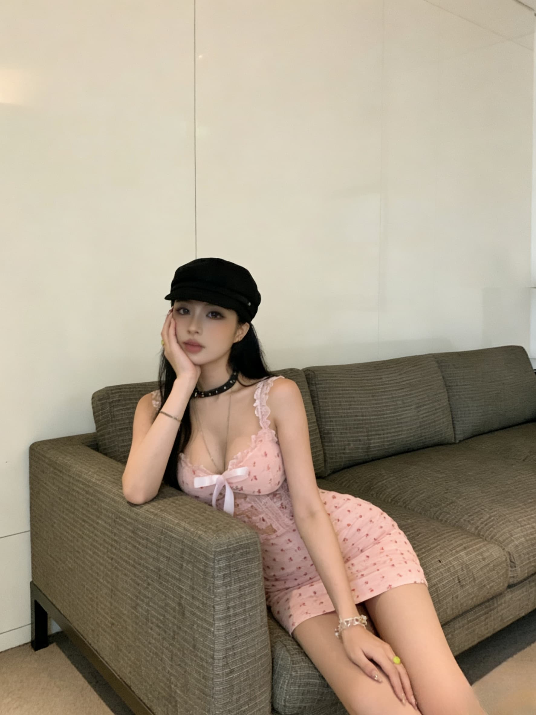 실사 얇은 스타일 섹시함 순수한 욕망 핑크색 달콤한 매운맛 몸매 가꾸기 타이트 스커트 민소매 레이스 조각 여성 드레스 이미지 4