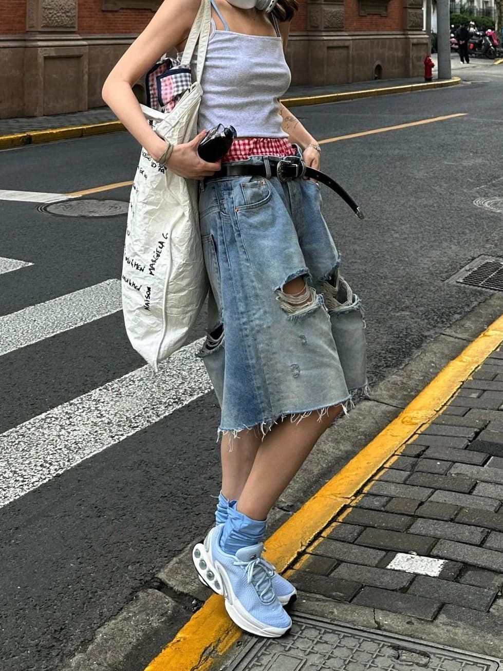 아메리칸 레트로 마 오래된 찢어진 부분 데님 반바지 여성 여름 하이웨이스트 루즈핏 거친 가장자리 캐주얼 넓은 다리 오부 바지 트렌디 상세 이미지 4