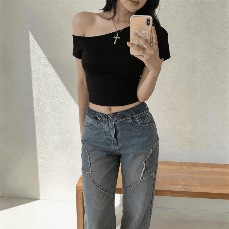 아메리칸 핫걸 비스듬한 어깨 반팔 티셔츠 나만의 것을 가져와 라. 가슴 패드 2026 여름 새로운 몸매 가꾸기 슬림해 보이는 쇼트 스타일 다용도 맨위 상세 이미지 18