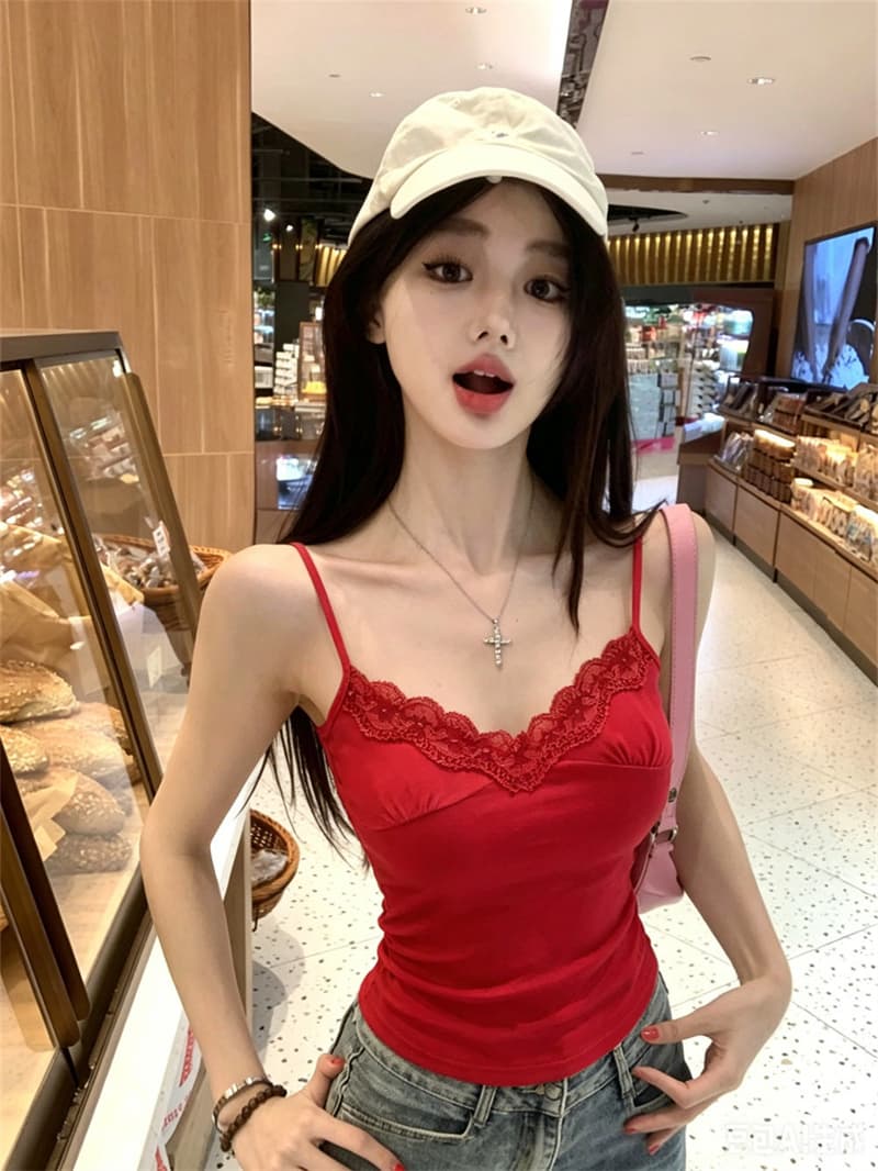 레이스 작은 슬링 조끼 여성 2026 여름 벨트 가슴 패드 인사이드 가져 가라. 외출용 몸매 가꾸기 슬림해 보이는 핫걸 쇼트 스타일 맨위 상세 이미지 17