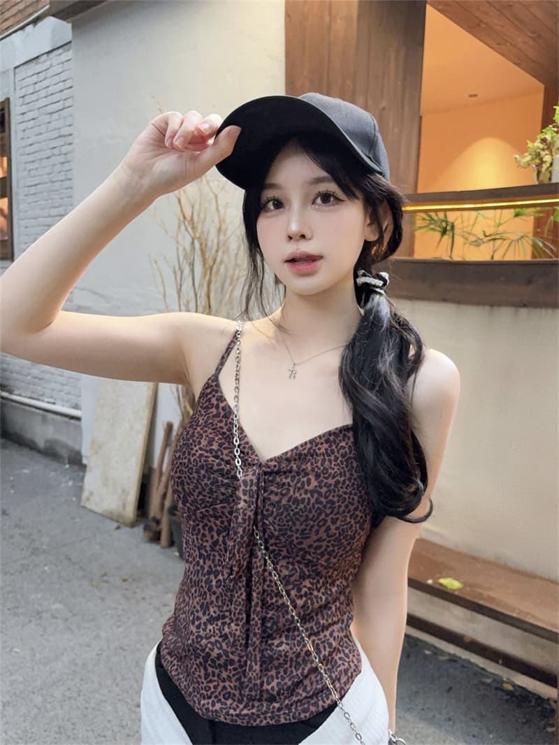 벨트 가슴 패드 꽃무늬 V넥 핫걸 나비 매듭 캐미솔 여름 민소매 외출용 몸매 가꾸기 쇼트 스타일 작은 맨위 상세 이미지 32