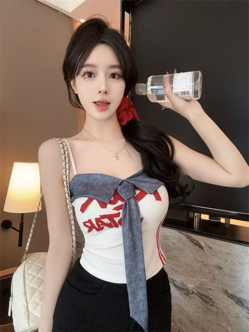 데님 패치워크 캐미솔 여름 외출용 벨트 가슴 패드 디자인 센스 배색 알파벳 프린트 슬립 맨위 여성 상세 이미지 27