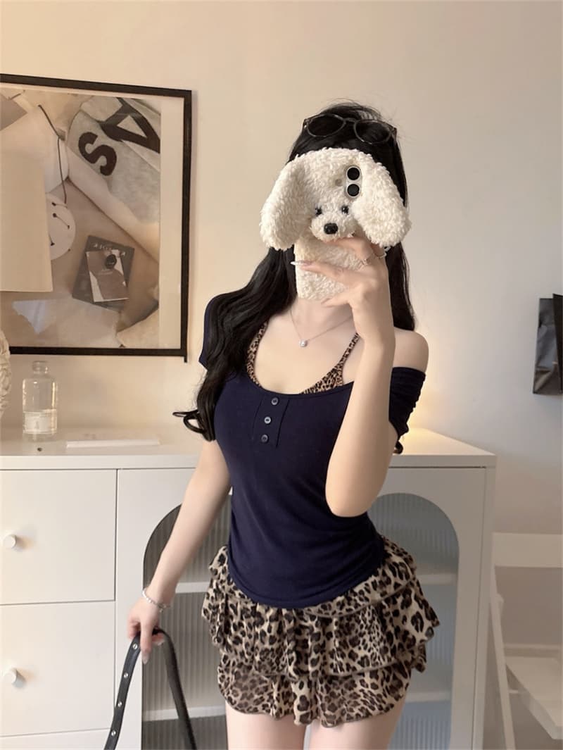아메리칸 레오파드 무늬 패치워크 행침 목 페이크 레이어드 반팔 티셔츠 여성 벨트 가슴 패드 핫걸 몸매 가꾸기 조끼 여름 단추 맨위 상세 이미지 33