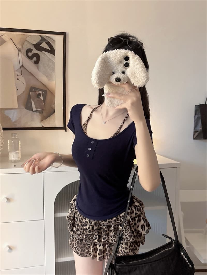 아메리칸 레오파드 무늬 패치워크 행침 목 페이크 레이어드 반팔 티셔츠 여성 벨트 가슴 패드 핫걸 몸매 가꾸기 조끼 여름 단추 맨위 상세 이미지 37