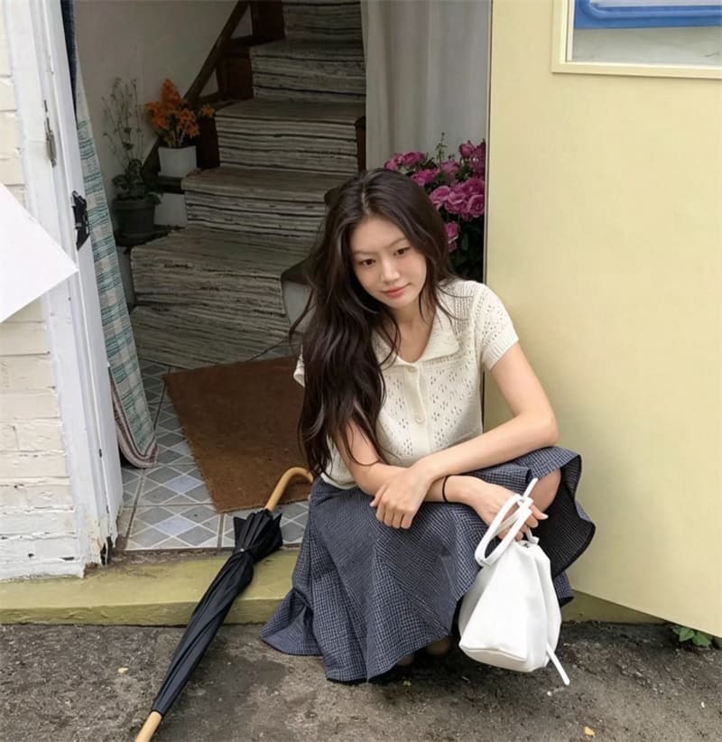 26 이른 가을 켜기 새로운 여름 단색 자수 홀로우 아웃 싱글 줄 버튼 귀여운 작은 레이스 베이비 칼라 반팔 니트 스웨터 상세 이미지 13