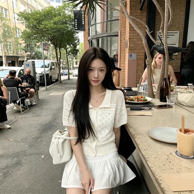 26 이른 가을 켜기 새로운 여름 단색 자수 홀로우 아웃 싱글 줄 버튼 귀여운 작은 레이스 베이비 칼라 반팔 니트 스웨터 상세 이미지 26