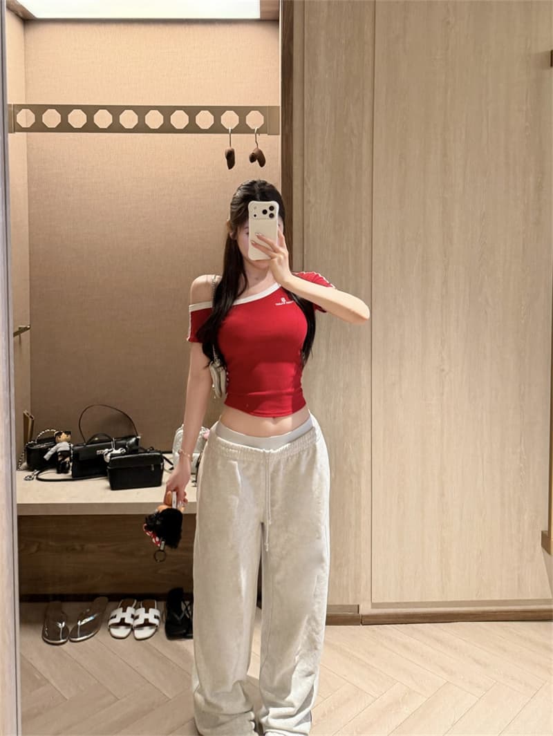 아메리칸 핫걸 3개 바 V넥 반팔 티셔츠 여성 몸매 가꾸기 벨트 가슴 패드 슬림해 보이는 쇼트 스타일 운동 바람 다용도 맨위 상세 이미지 19