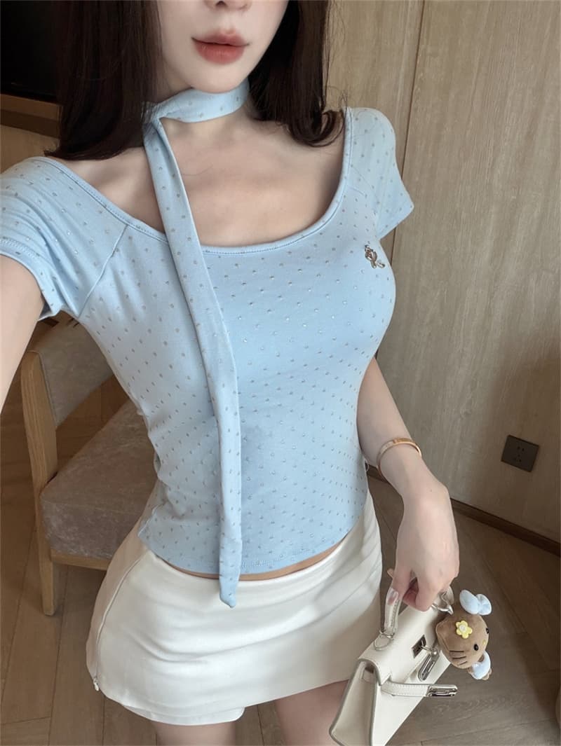 미니멀리즘 패션 핫걸 오프숄더 허리 수축 슬림해 보이는 반팔 티셔츠 여성 여름 벨트 가슴 패드 도트 무늬 넥타이 행침 목 맨위 상세 이미지 35