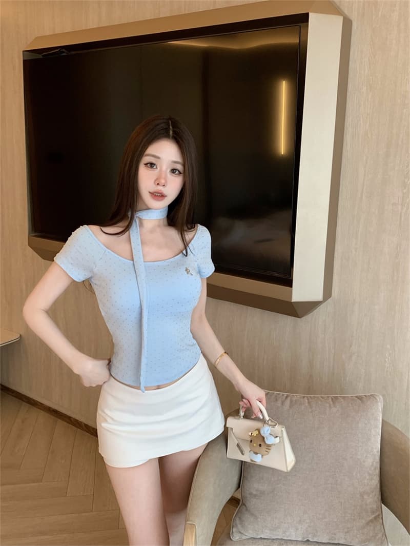 미니멀리즘 패션 핫걸 오프숄더 허리 수축 슬림해 보이는 반팔 티셔츠 여성 여름 벨트 가슴 패드 도트 무늬 넥타이 행침 목 맨위 상세 이미지 36