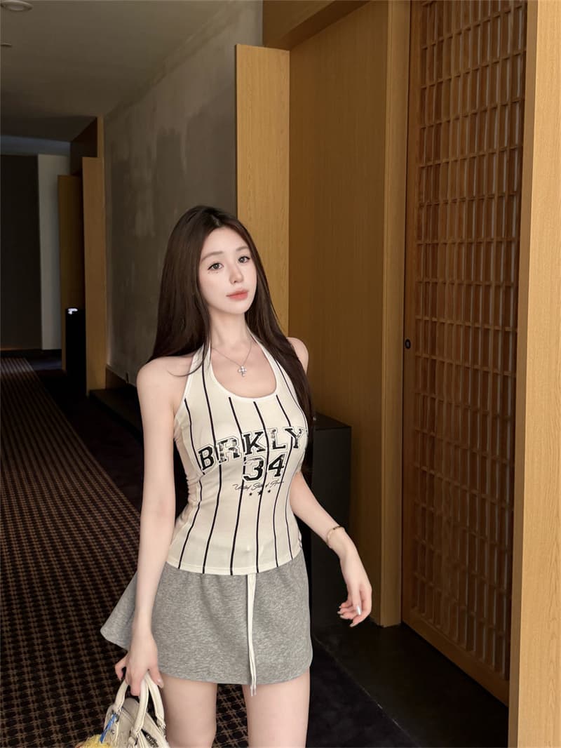 새로운 순수한 욕망 바람 행침 목 캐미솔 알파벳 프린트 벨트 가슴 패드 몸매 가꾸기 슬림해 보이는 백리스 외출용 맨위 상세 이미지 45