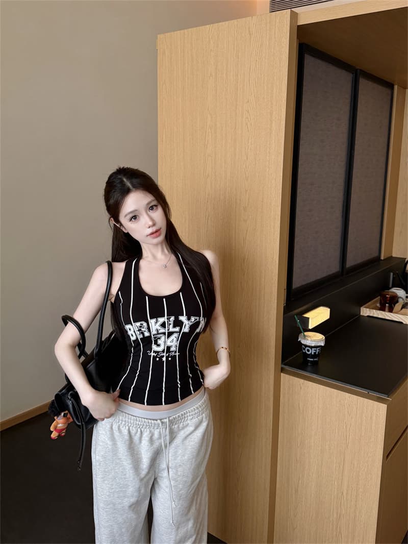 새로운 순수한 욕망 바람 행침 목 캐미솔 알파벳 프린트 벨트 가슴 패드 몸매 가꾸기 슬림해 보이는 백리스 외출용 맨위 상세 이미지 50