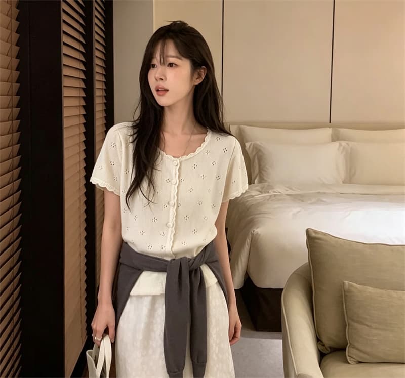 2026 새로운 패션 프랑스식 화이트 홀로우 아웃 자수 반팔 니트 오픈 가디건 여성 여름 몸매 가꾸기 품격 맨위 상세 이미지 16