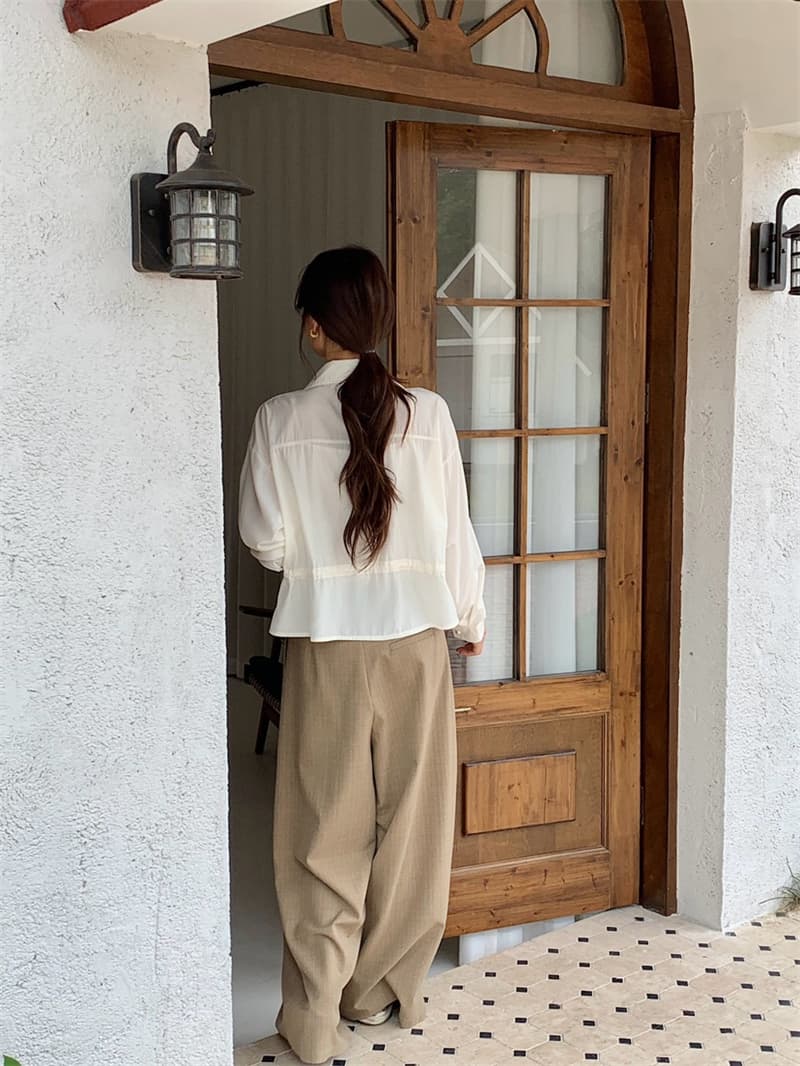한국 동대문 조기 가을 의상 새로운 폴로 칼라 레이스 조각 다중 레이어 프릴 레이스업 긴팔 진주 버클 셔츠 상세 이미지 8