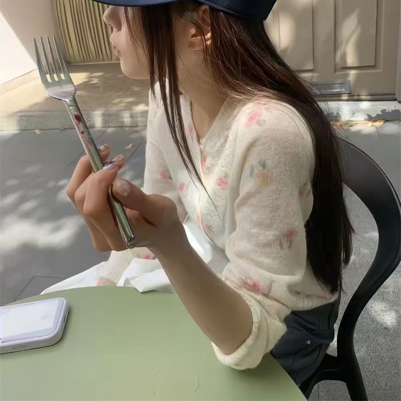 레트로 수묵화 꽃 니트 오픈 가디건 여성 가을 부드러운 바람 루즈핏 다용도 꽃무늬 부드러운 찹쌀 긴팔 스웨터 맨위