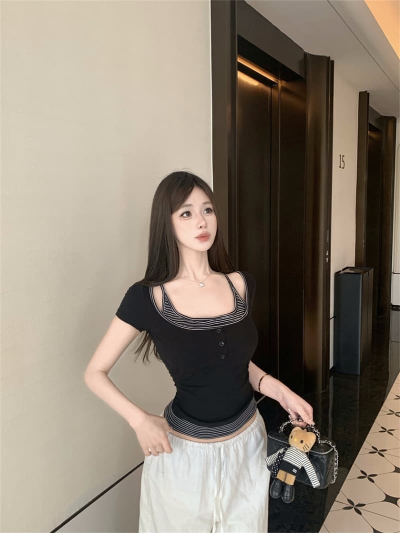 실사 여름 사람들 면 새로운 다용도 아메리칸 레트로 핫걸 몸매 가꾸기 행침 목 페이크 레이어드 긍정적 인 어깨 반팔 벨트 가슴 패드 상세 이미지 23