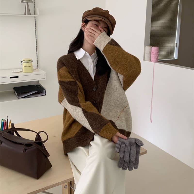 실사 느긋한 바람 작은 대중 레트로 링 그리드 니트 오픈 가디건 여성 가을 새로운 루즈핏 다용도 V넥 긴팔 스웨터 이미지 4
