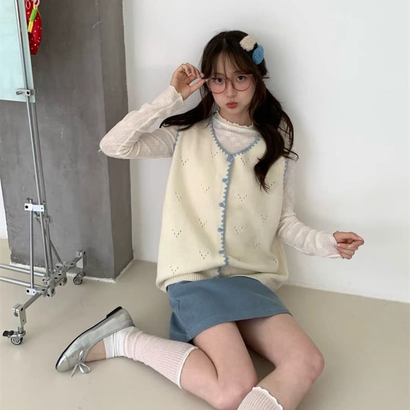 실사 패션 연령 감소 프로 피부 조끼 여성 가을 겨울 새로운 달콤한 스타일 라운드 넥 싱글 줄 버튼 싸움 레이스 니트 베스트 이미지 2