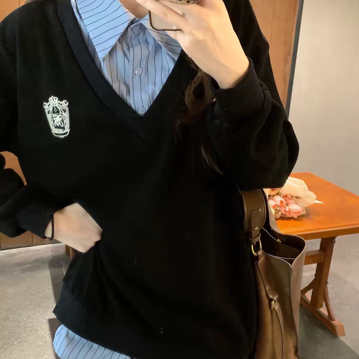실사 지금 출산 착용 가을 새로운 페이크 레이어드 디자인 센스 셔츠 한 부서 학원 스타일 표지 고기 후드티 치마 이미지 5
