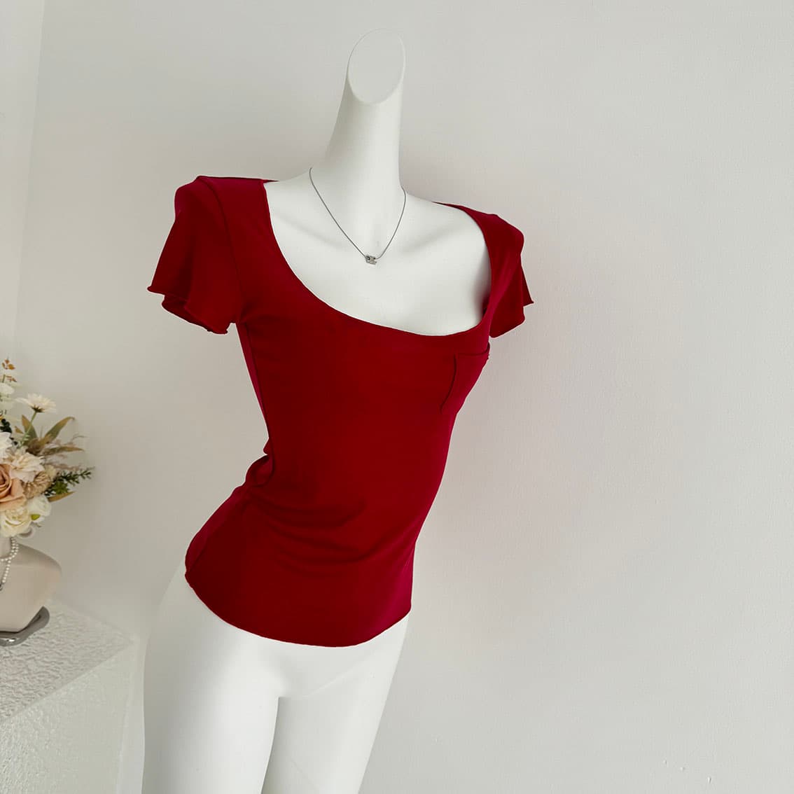 화이트 워터 여성 all in 시리즈 주간 실크 양모 u 칼라 반팔 티셔츠 여성 이른 봄 피부 느낌 몸매 가꾸기 느긋한 맨위 상세 이미지 21
