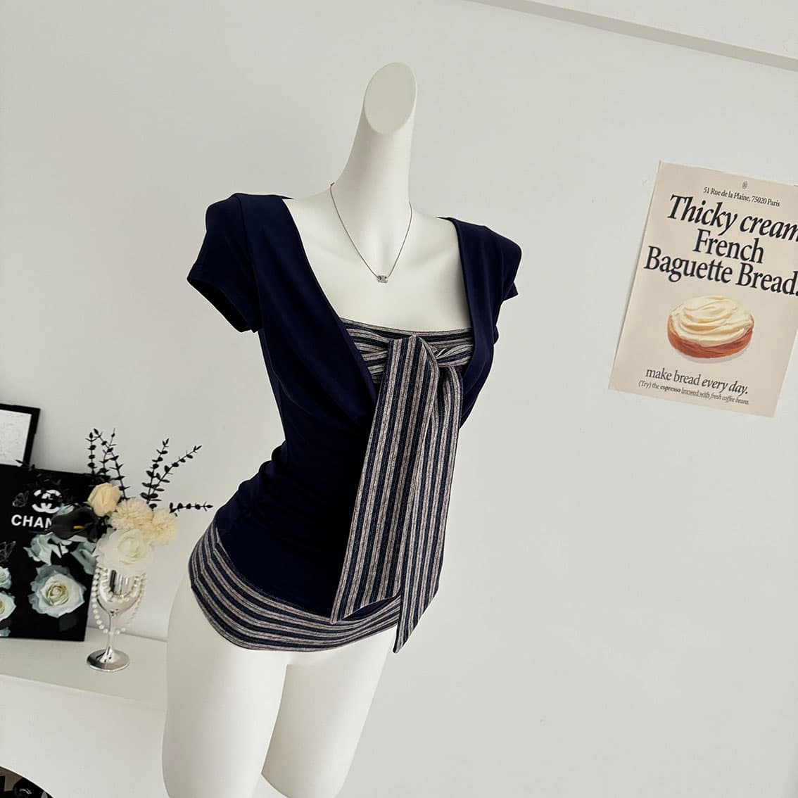 대 말더듬기 다우 시시 빛 틈 블루 레트로 학원 스타일 나비 레이스업 맨위 여름 허리 측면 펌프 Pleat 티셔츠 상세 이미지 1