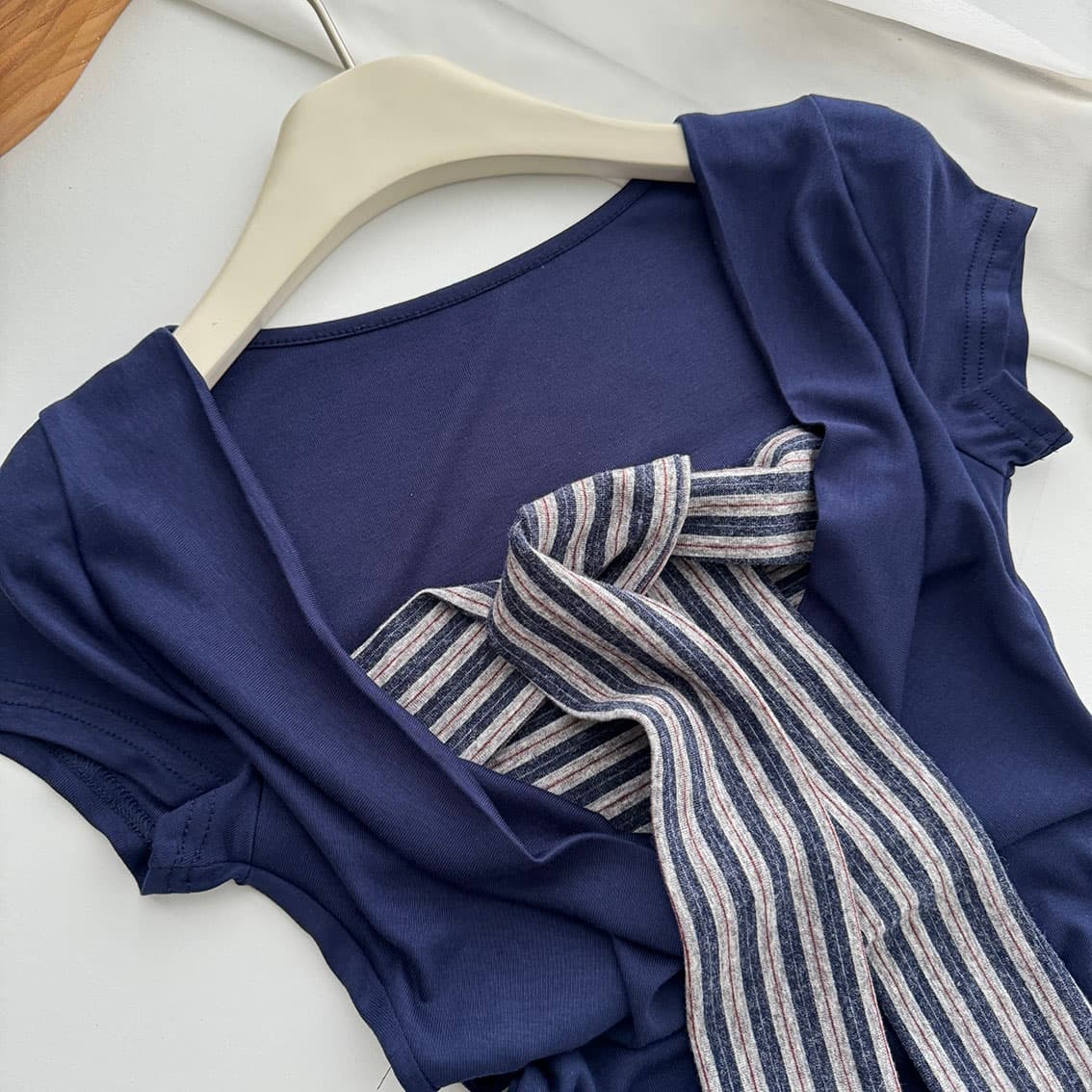 대 말더듬기 다우 시시 빛 틈 블루 레트로 학원 스타일 나비 레이스업 맨위 여름 허리 측면 펌프 Pleat 티셔츠 상세 이미지 11