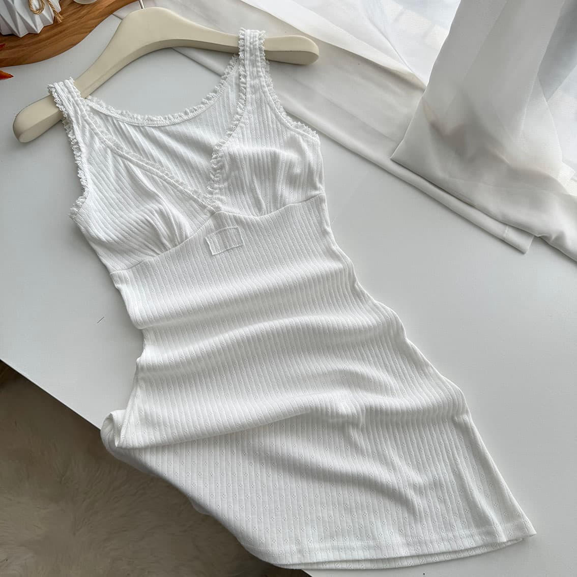 jmshop miu 부서 교과서 자카드 구덩이 기사 V넥 니트 미니 스커트 여성 순수한 욕망 섹시함 레이스 캐미솔 상세 이미지 14